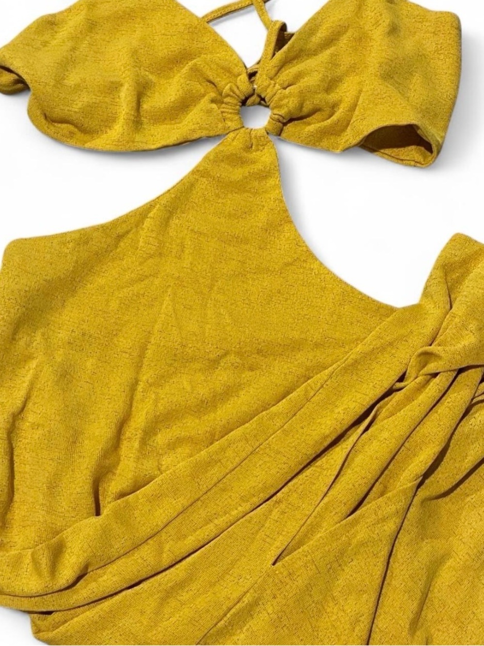 Amazon Women's Mustard Yellow Knit Top with Size Tag